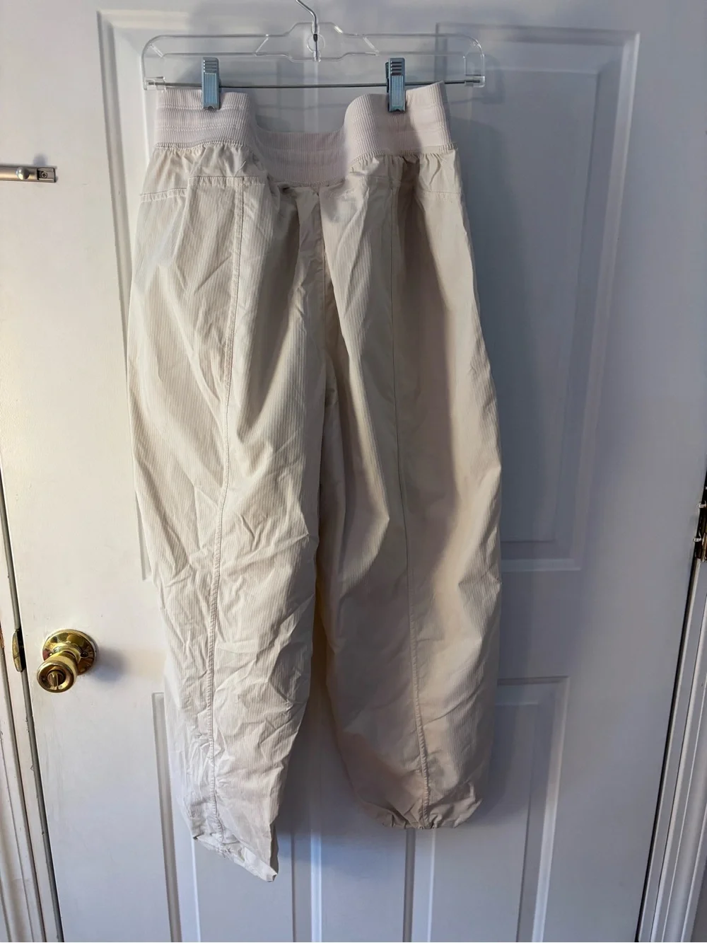 Avia Women’s Cream Drawstring Joggers Dance Pants - Picture 2 of 4